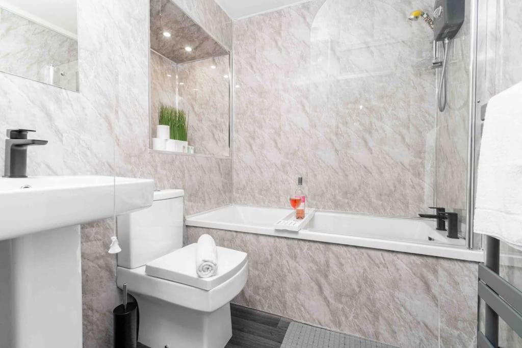 ✪Central✪6Bed✪ Parking✪Pool Table✪Private Patio ✪ Birmingham Exteriér fotografie